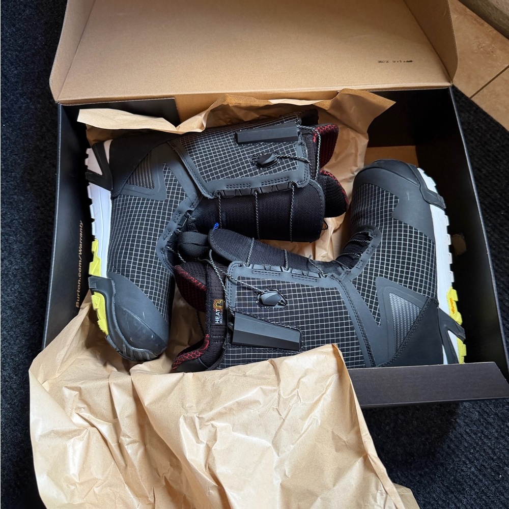 Burton SLX boots size 10.5 - Picture 4 of 9
